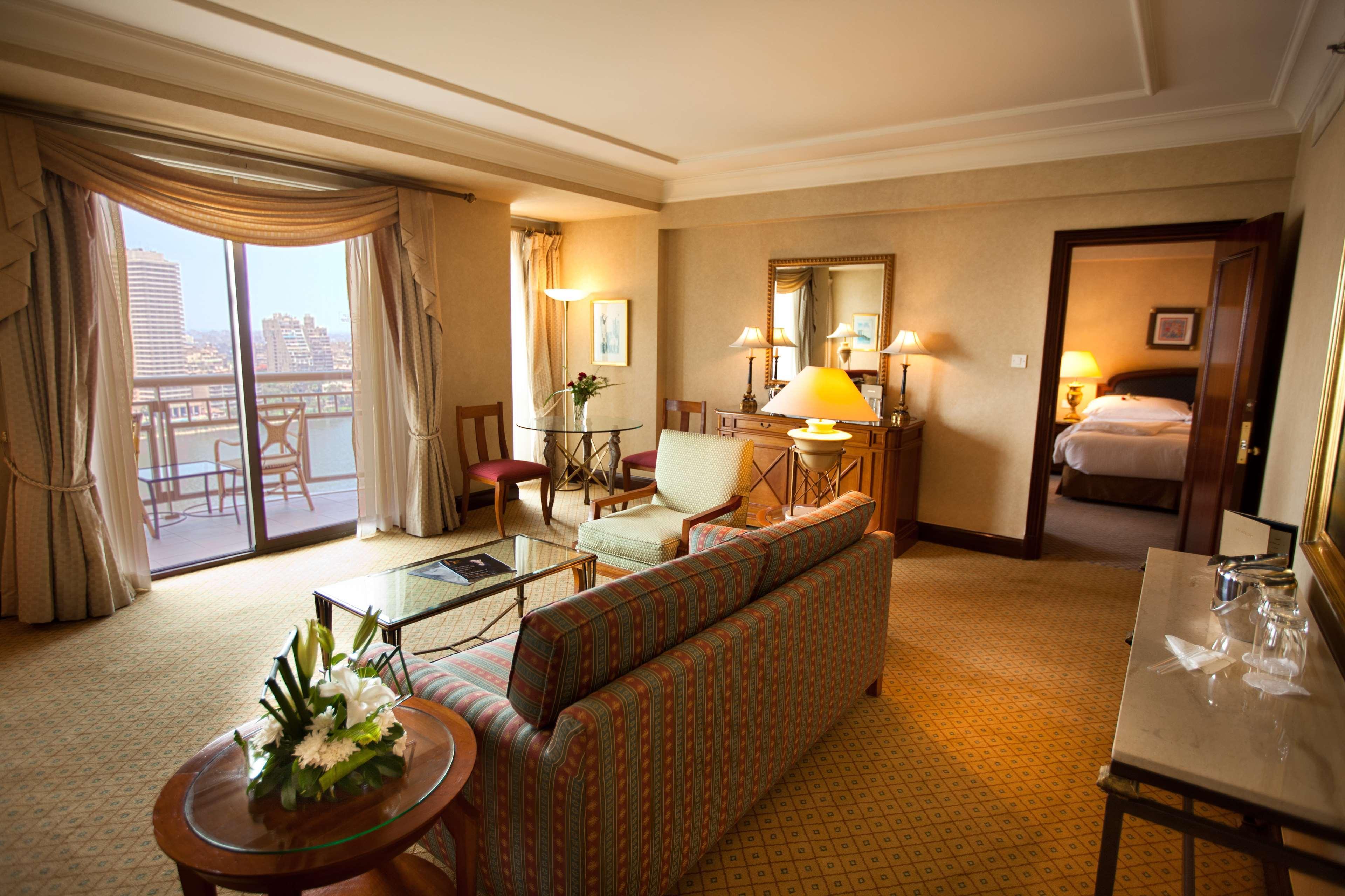 Sofitel Cairo Downtown Nile Hotel Eksteriør billede Suite at the Grand Hyatt Cairo