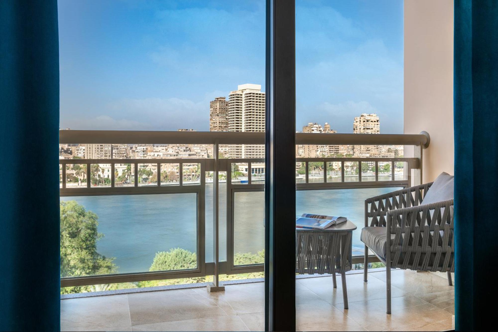 Sofitel Cairo Downtown Nile Hotel Eksteriør billede View from a suite